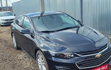 Chevrolet Malibu IX, 2016 год, 1 050 000 рублей, 2 фотография