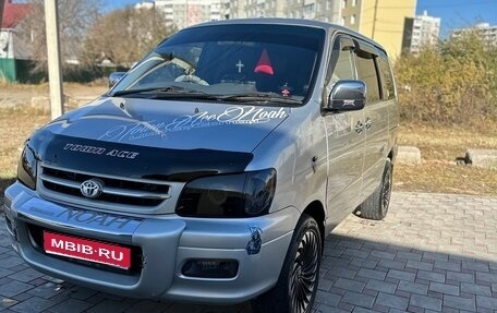 Toyota Town Ace III, 2000 год, 710 000 рублей, 1 фотография
