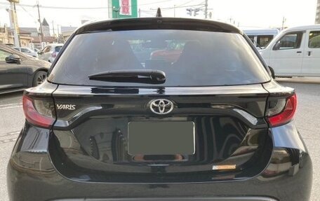 Toyota Yaris, 2021 год, 840 000 рублей, 4 фотография
