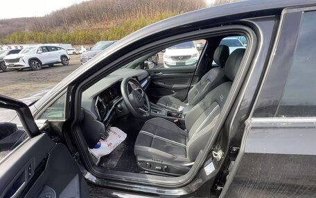 Volkswagen Golf VIII, 2021 год, 1 800 003 рублей, 6 фотография
