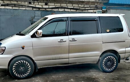 Toyota Town Ace III, 2000 год, 710 000 рублей, 11 фотография