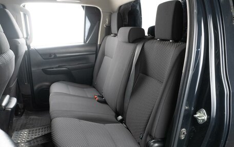 Toyota Hilux VIII, 2019 год, 3 059 000 рублей, 9 фотография