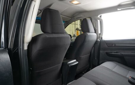 Toyota Hilux VIII, 2019 год, 3 059 000 рублей, 11 фотография