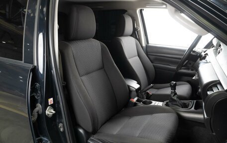 Toyota Hilux VIII, 2019 год, 3 059 000 рублей, 8 фотография