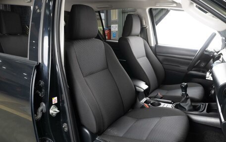 Toyota Hilux VIII, 2019 год, 3 059 000 рублей, 8 фотография
