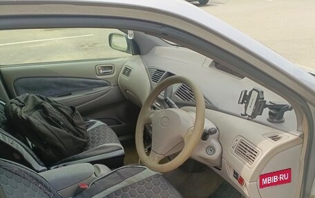 Toyota Prius IV XW50, 1998 год, 250 000 рублей, 10 фотография