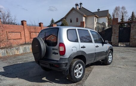 Chevrolet Niva I рестайлинг, 2009 год, 420 000 рублей, 5 фотография