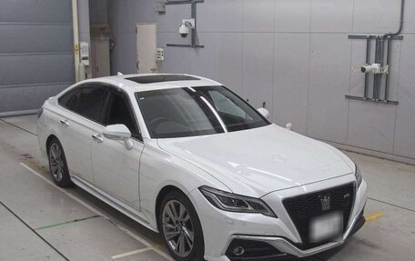 Toyota Crown, 2021 год, 2 580 000 рублей, 5 фотография
