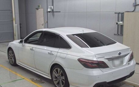 Toyota Crown, 2021 год, 2 580 000 рублей, 4 фотография