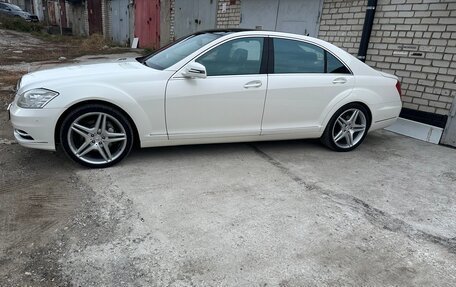 Mercedes-Benz S-Класс, 2010 год, 1 750 000 рублей, 4 фотография