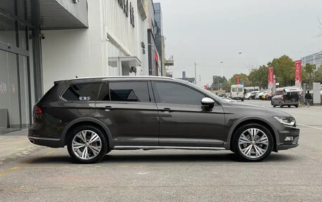 Volkswagen Passat B8 рестайлинг, 2018 год, 2 930 035 рублей, 5 фотография