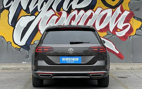 Volkswagen Passat B8 рестайлинг, 2018 год, 2 930 035 рублей, 7 фотография