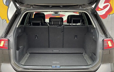 Volkswagen Passat B8 рестайлинг, 2018 год, 2 930 035 рублей, 28 фотография