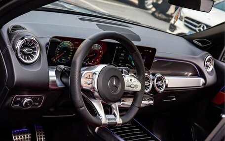 Mercedes-Benz GLB AMG, 2021 год, 3 550 000 рублей, 14 фотография