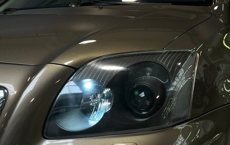 Toyota Avensis III рестайлинг, 2005 год, 1 000 000 рублей, 9 фотография