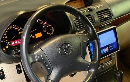 Toyota Avensis III рестайлинг, 2005 год, 1 000 000 рублей, 13 фотография