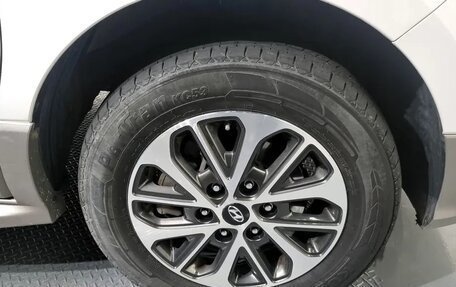 Hyundai Grand Starex Grand Starex I рестайлинг 2, 2020 год, 2 700 100 рублей, 14 фотография