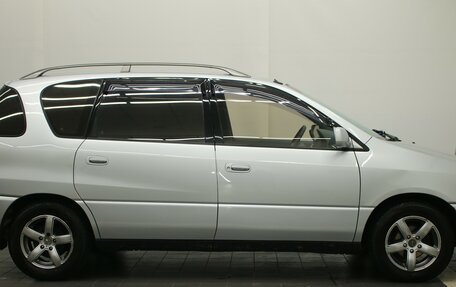 Toyota Ipsum II, 2000 год, 689 000 рублей, 9 фотография