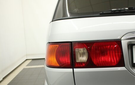 Toyota Ipsum II, 2000 год, 689 000 рублей, 17 фотография