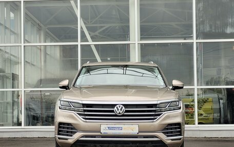 Volkswagen Touareg III, 2018 год, 3 599 000 рублей, 3 фотография