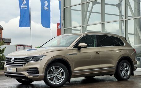 Volkswagen Touareg III, 2018 год, 3 599 000 рублей, 2 фотография