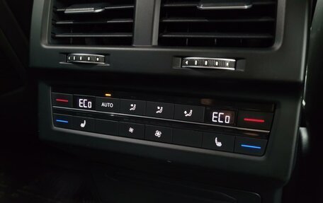 Volkswagen Touareg III, 2018 год, 3 599 000 рублей, 13 фотография