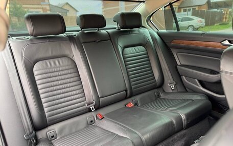 Volkswagen Passat B8 рестайлинг, 2019 год, 2 520 000 рублей, 16 фотография