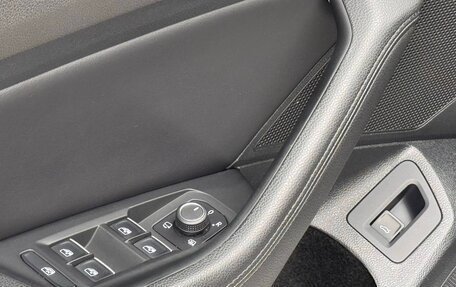 Volkswagen Passat B8 рестайлинг, 2019 год, 2 520 000 рублей, 17 фотография