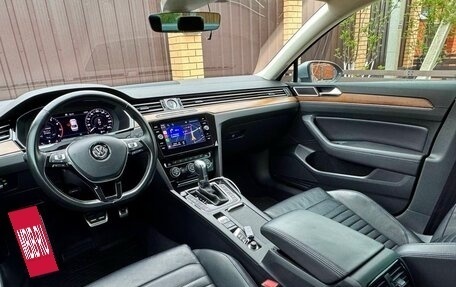 Volkswagen Passat B8 рестайлинг, 2019 год, 2 520 000 рублей, 12 фотография