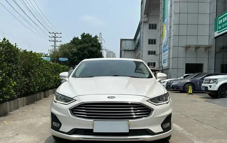 Ford Mondeo V, 2020 год, 1 900 000 рублей, 2 фотография
