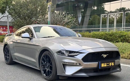 Ford Mustang VI рестайлинг, 2020 год, 3 400 000 рублей, 3 фотография