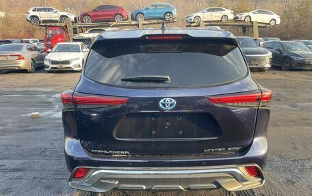 Toyota Highlander, 2021 год, 3 925 000 рублей, 8 фотография