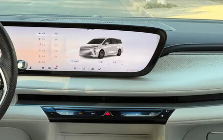 Buick GL8, 2024 год, 5 300 000 рублей, 13 фотография