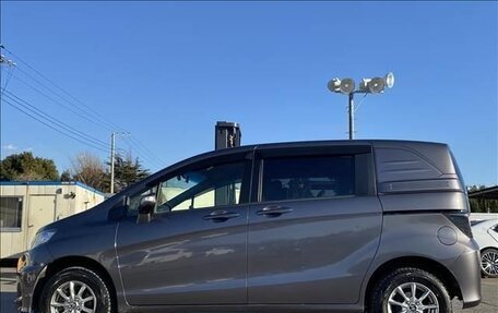 Honda Freed I, 2016 год, 920 000 рублей, 6 фотография
