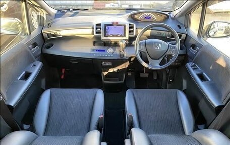 Honda Freed I, 2016 год, 920 000 рублей, 10 фотография