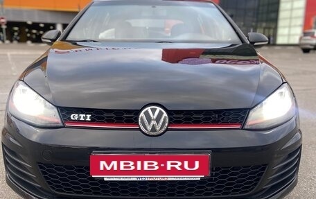 Volkswagen Golf GTI VII, 2017 год, 1 600 000 рублей, 6 фотография