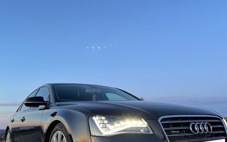 Audi A8, 2011 год, 1 850 000 рублей, 14 фотография