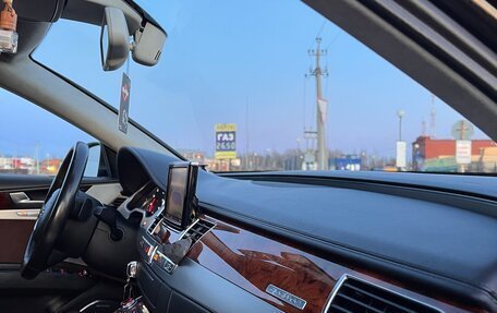 Audi A8, 2011 год, 1 850 000 рублей, 18 фотография