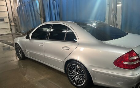 Mercedes-Benz E-Класс, 2002 год, 850 000 рублей, 6 фотография