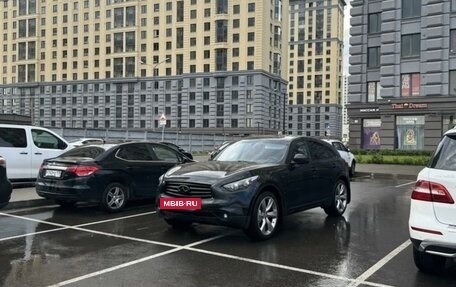 Infiniti FX II, 2011 год, 1 990 000 рублей, 8 фотография