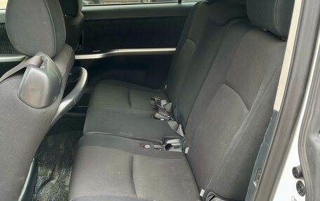 Toyota ISis I, 2011 год, 1 259 000 рублей, 17 фотография