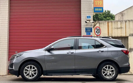 Chevrolet Equinox III, 2021 год, 1 550 000 рублей, 3 фотография