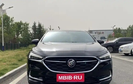 Buick LaCrosse III, 2021 год, 1 800 000 рублей, 2 фотография