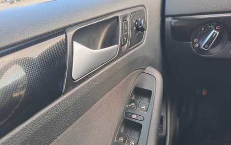 Volkswagen Jetta VI, 2013 год, 1 400 000 рублей, 3 фотография