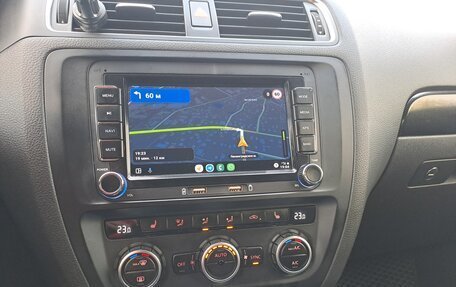 Volkswagen Jetta VI, 2013 год, 1 400 000 рублей, 10 фотография
