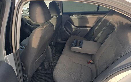Volkswagen Jetta VI, 2013 год, 1 400 000 рублей, 12 фотография