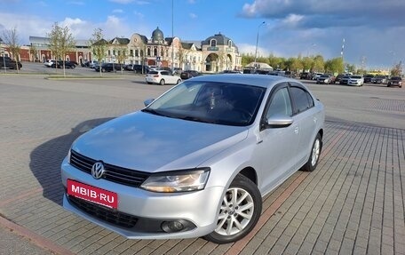 Volkswagen Jetta VI, 2013 год, 1 400 000 рублей, 4 фотография