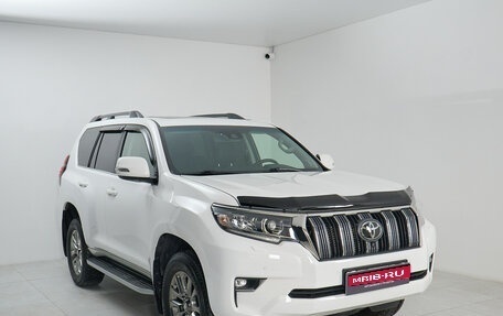 Toyota Land Cruiser Prado 150 рестайлинг 2, 2017 год, 5 695 000 рублей, 1 фотография