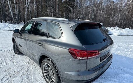 Volkswagen Touareg III, 2018 год, 4 900 000 рублей, 4 фотография