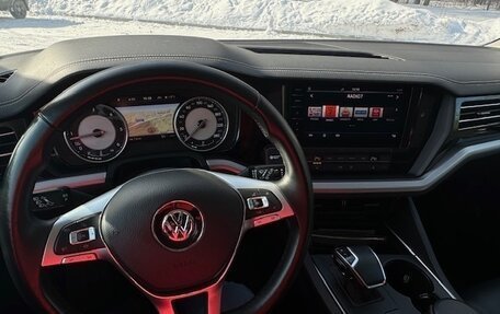 Volkswagen Touareg III, 2018 год, 4 900 000 рублей, 9 фотография
